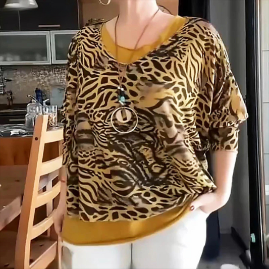 Lynn - Trendy Leopard Top